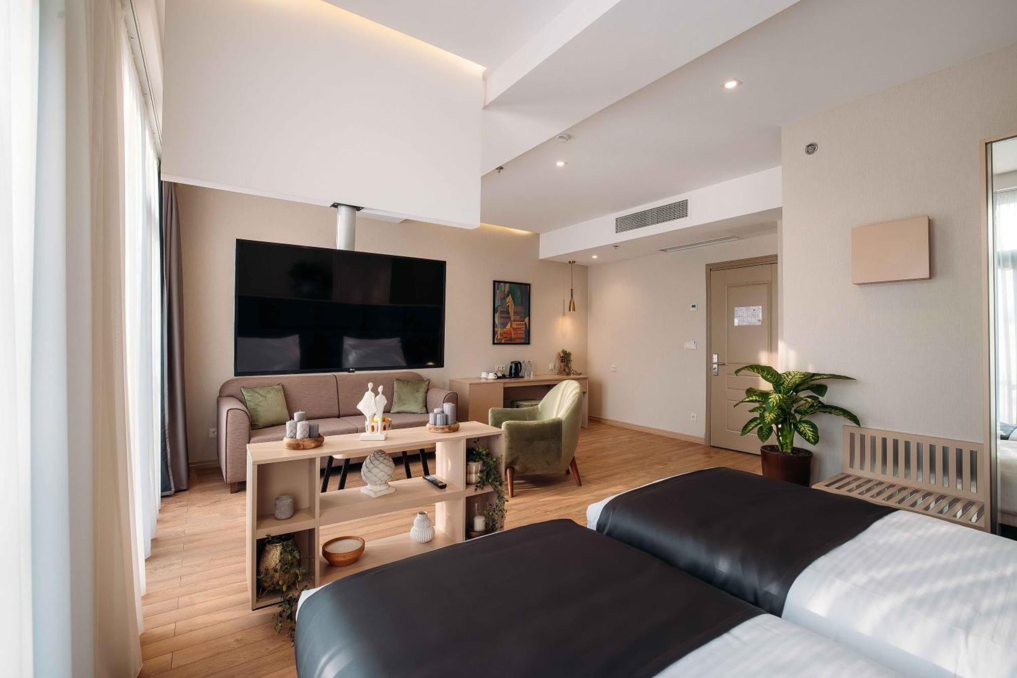 Hotel Monday By Dnt Group Τυφλίδα Εξωτερικό φωτογραφία
