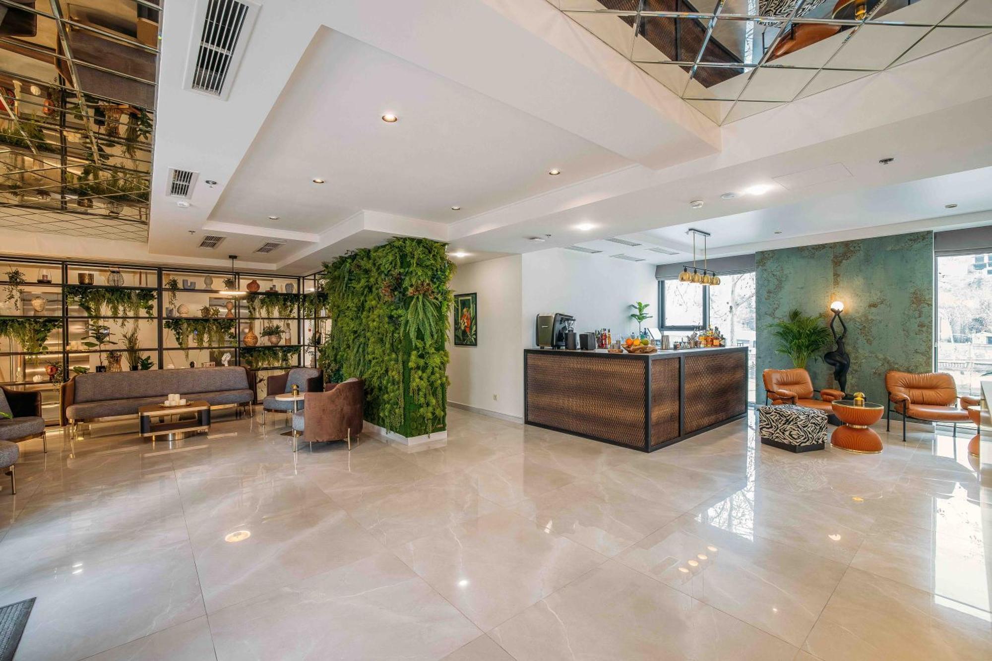 Hotel Monday By Dnt Group Τυφλίδα Εξωτερικό φωτογραφία
