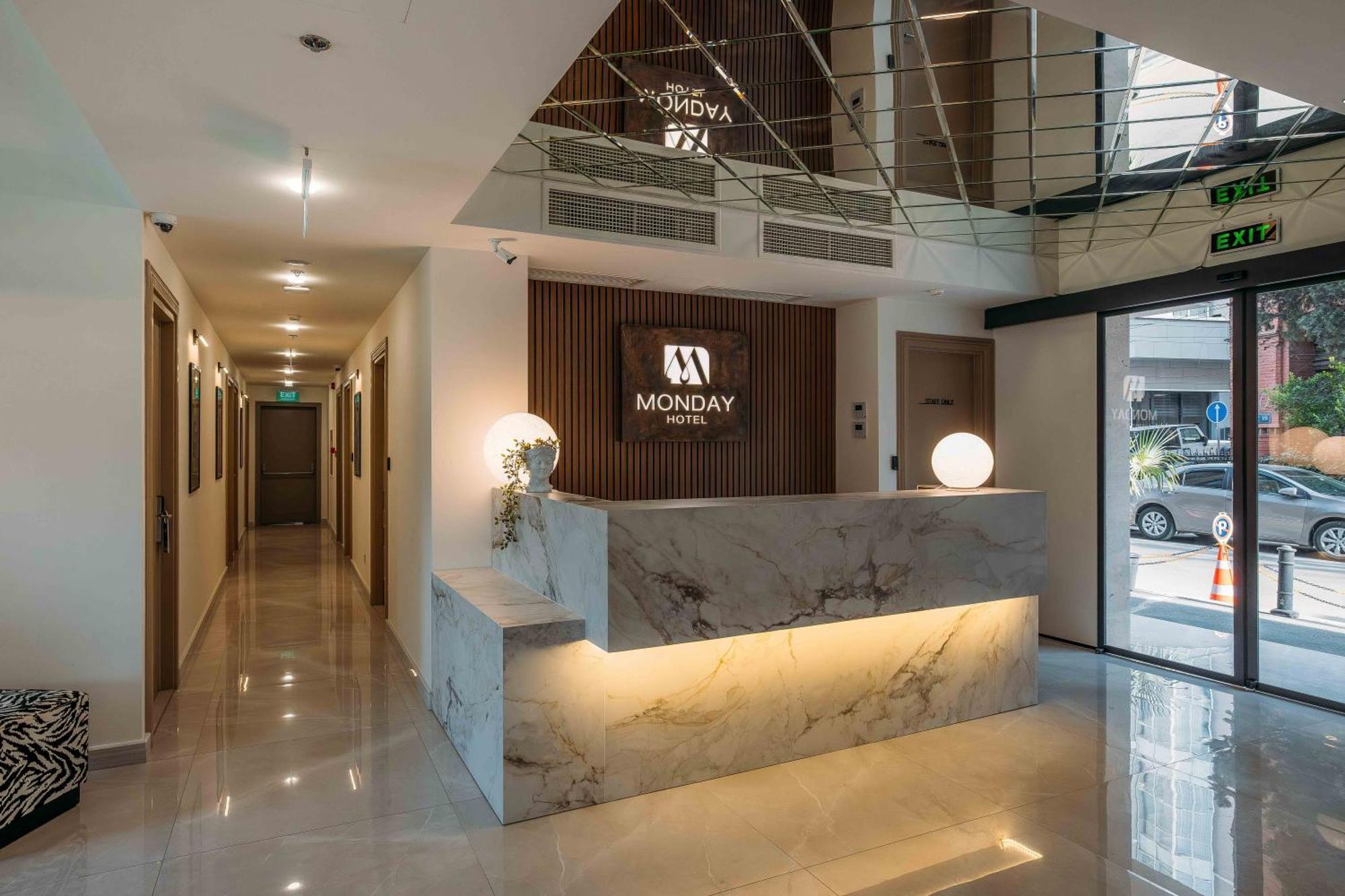 Hotel Monday By Dnt Group Τυφλίδα Εξωτερικό φωτογραφία