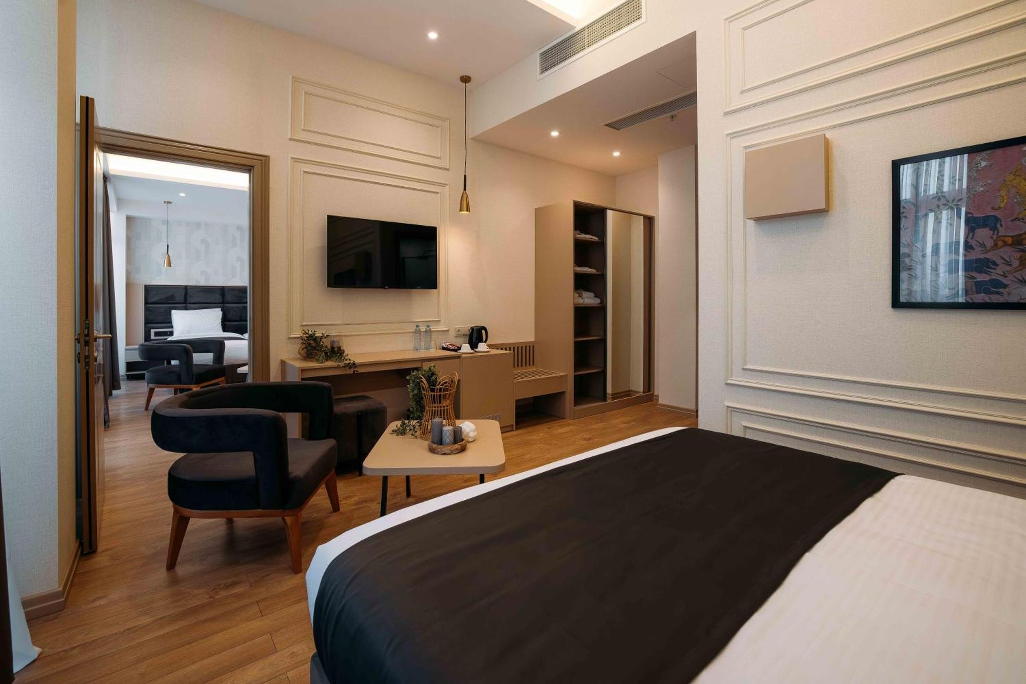 Hotel Monday By Dnt Group Τυφλίδα Εξωτερικό φωτογραφία
