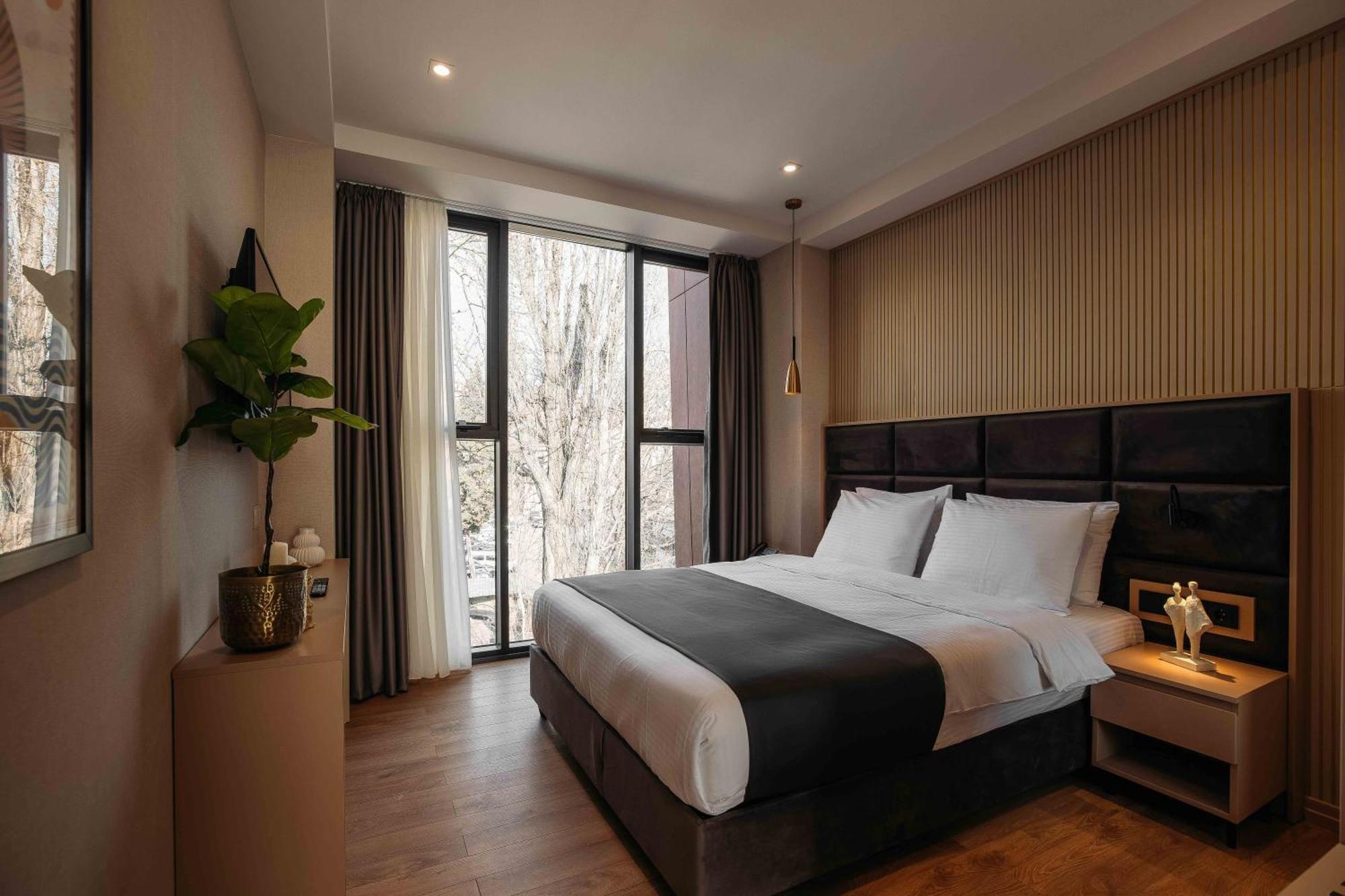 Hotel Monday By Dnt Group Τυφλίδα Εξωτερικό φωτογραφία