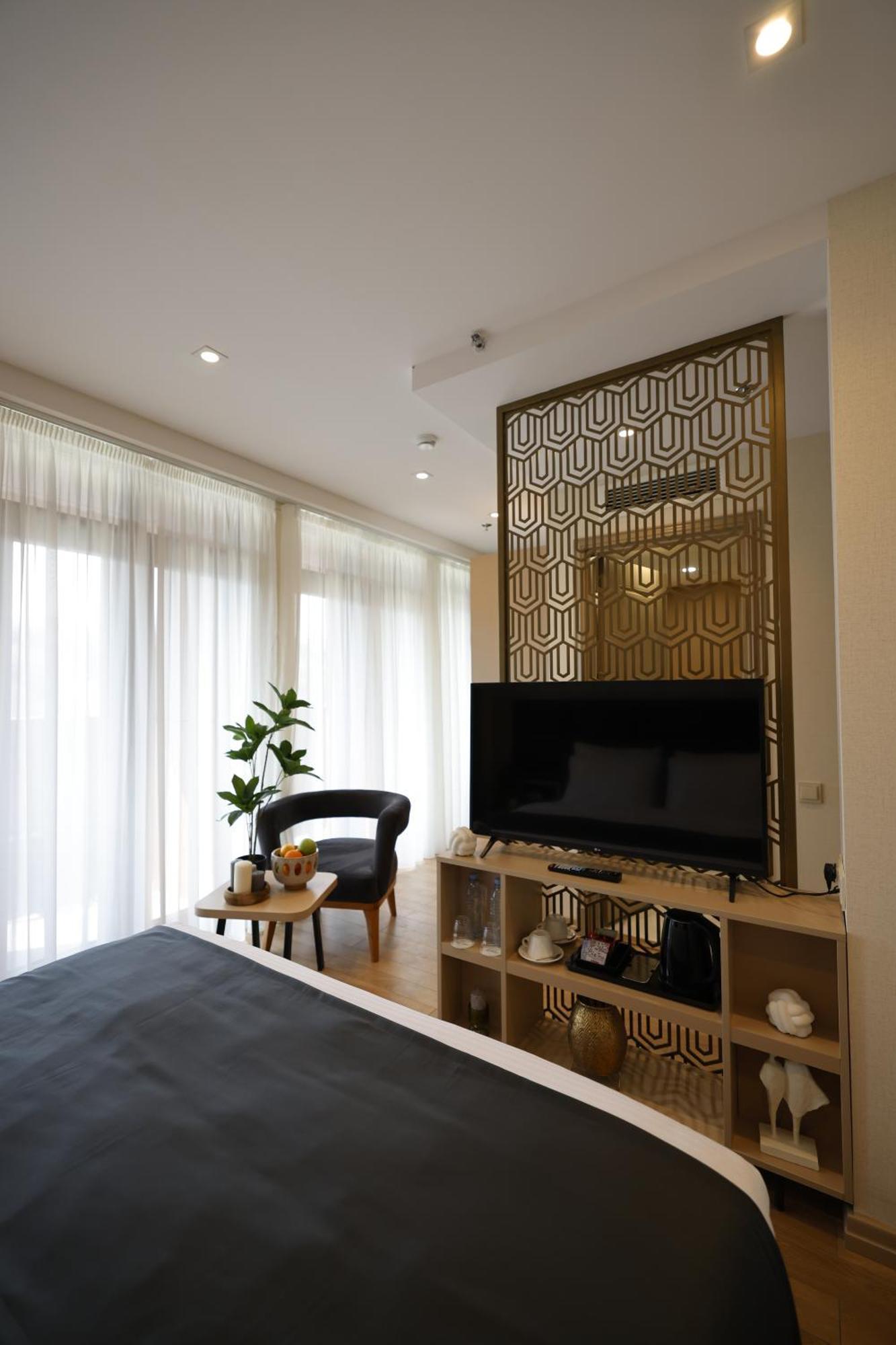 Hotel Monday By Dnt Group Τυφλίδα Εξωτερικό φωτογραφία