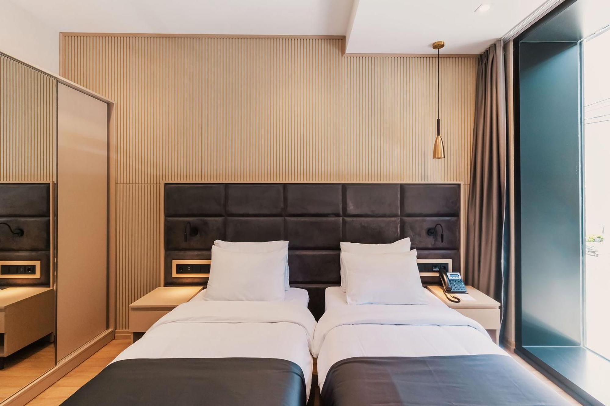 Hotel Monday By Dnt Group Τυφλίδα Εξωτερικό φωτογραφία