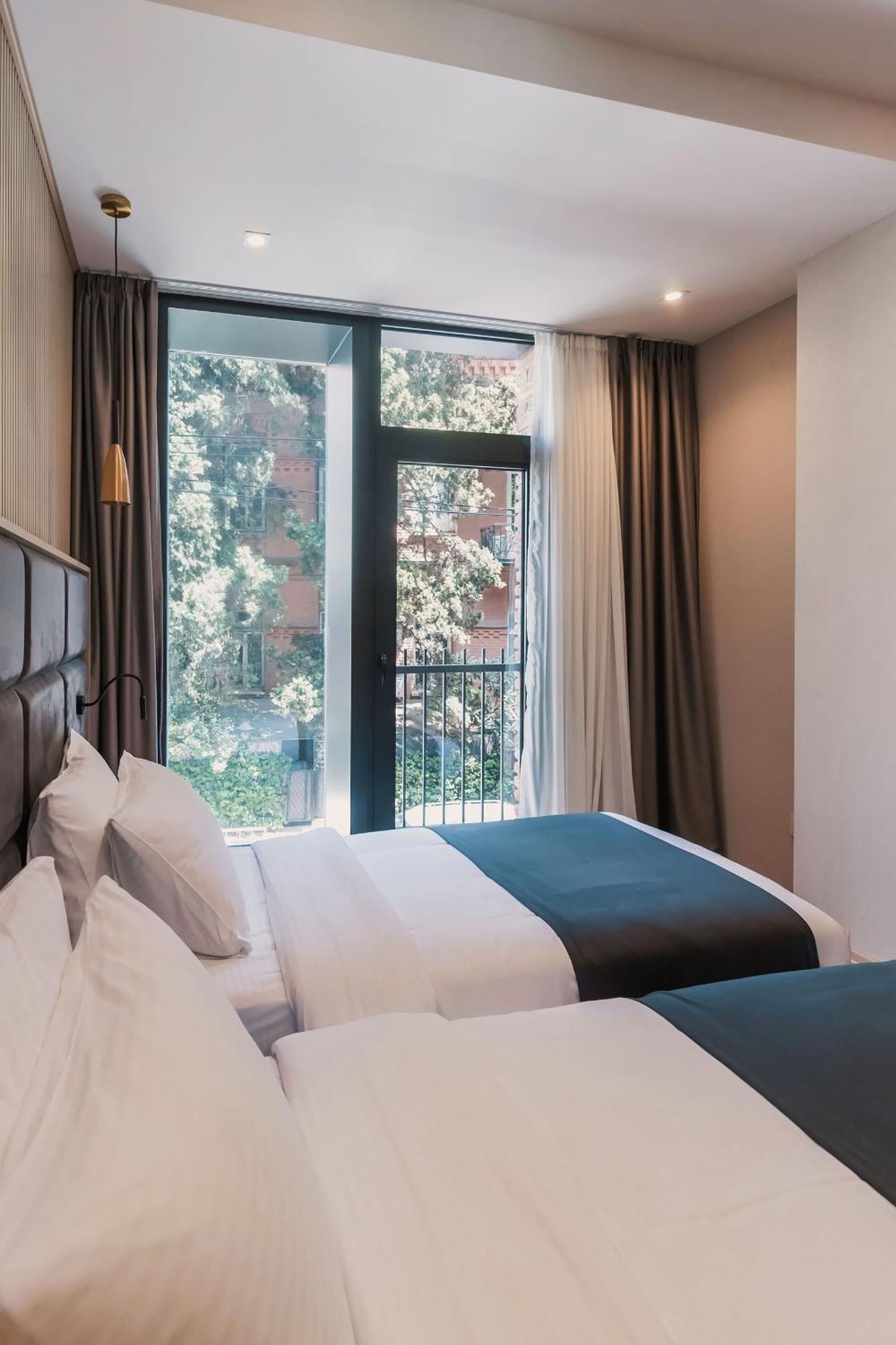Hotel Monday By Dnt Group Τυφλίδα Εξωτερικό φωτογραφία